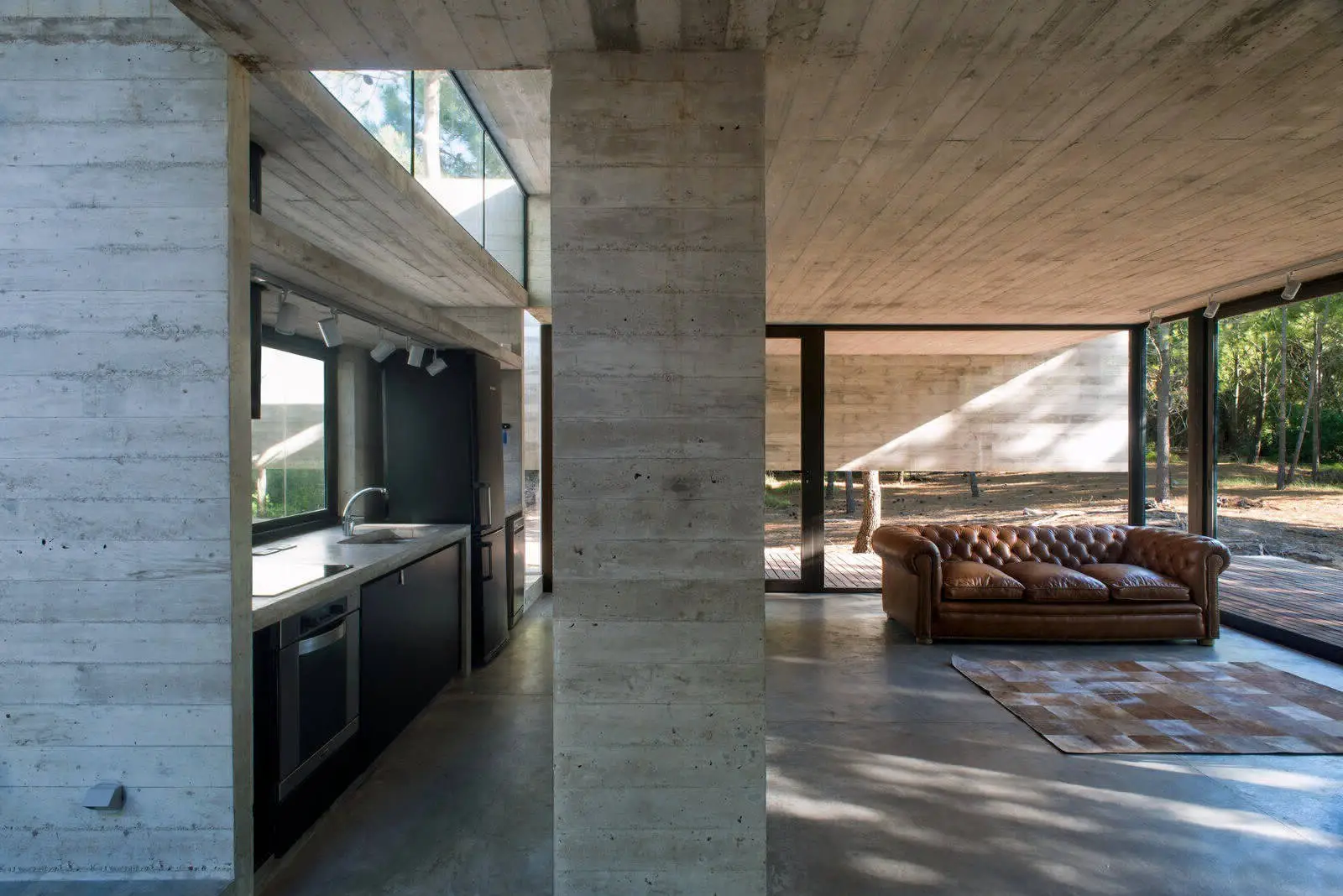 Сучасна резиденція в прикордонному районі Буенос-Айреса - Gallery image 16