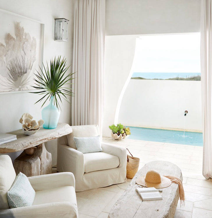 Белый «замок»: дом во Флориде с белоснежным интерьером в морской тематике