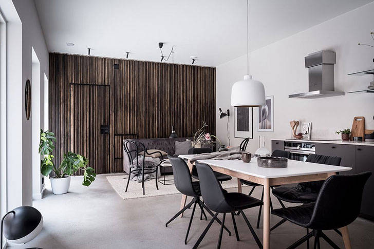 Двухуровневая квартира в Швеции с деревянной и кирпичной стенами (71 кв. м)