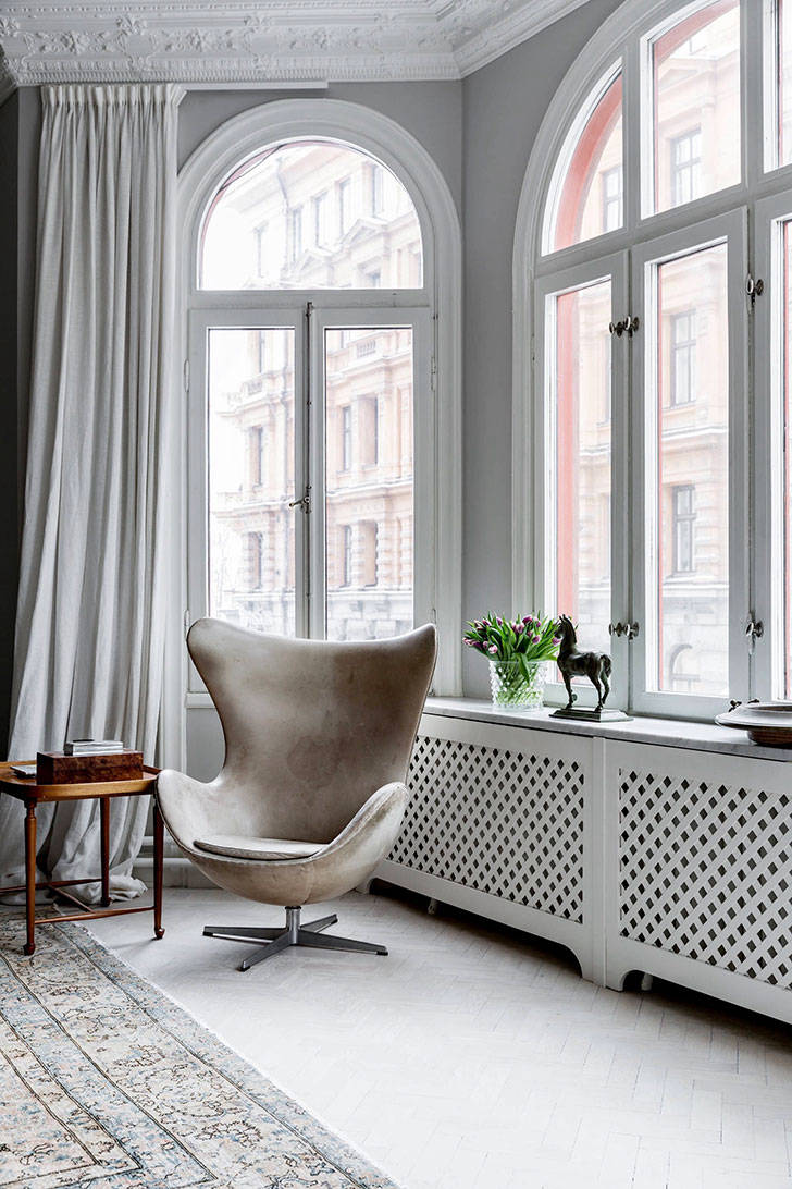 Квартира в Стокгольме с деталями и мебелью в теплых тонах (185 кв.м)