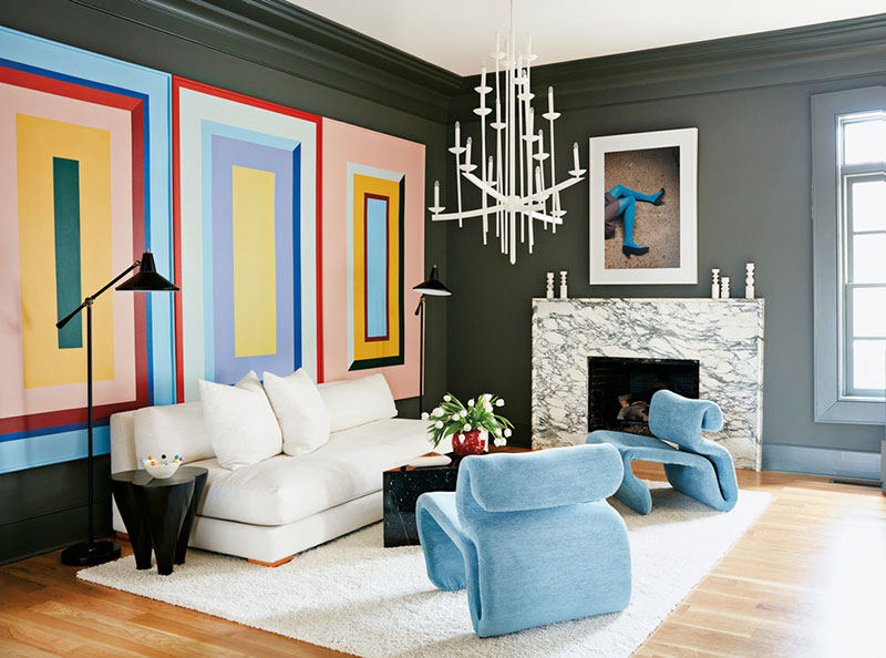 Игривый и наполненный красками интерьер дома в США