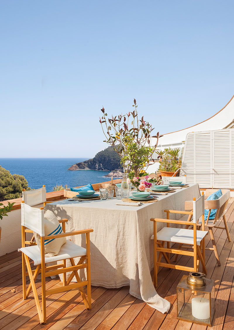 Солнечные апартаменты с террасой у моря в Испании