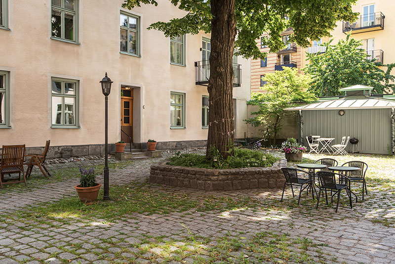 Когда бежевый в радость: красивая скандинавская квартира с бежевыми стенами и обилием света