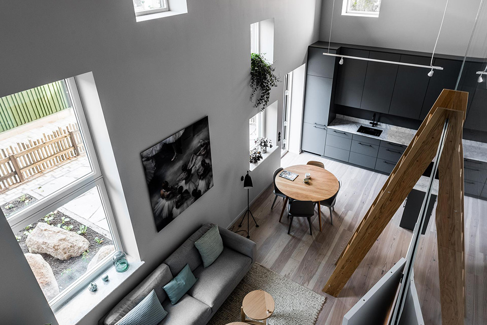 Маленькая, но с высокими потолками: квартира в Швеции