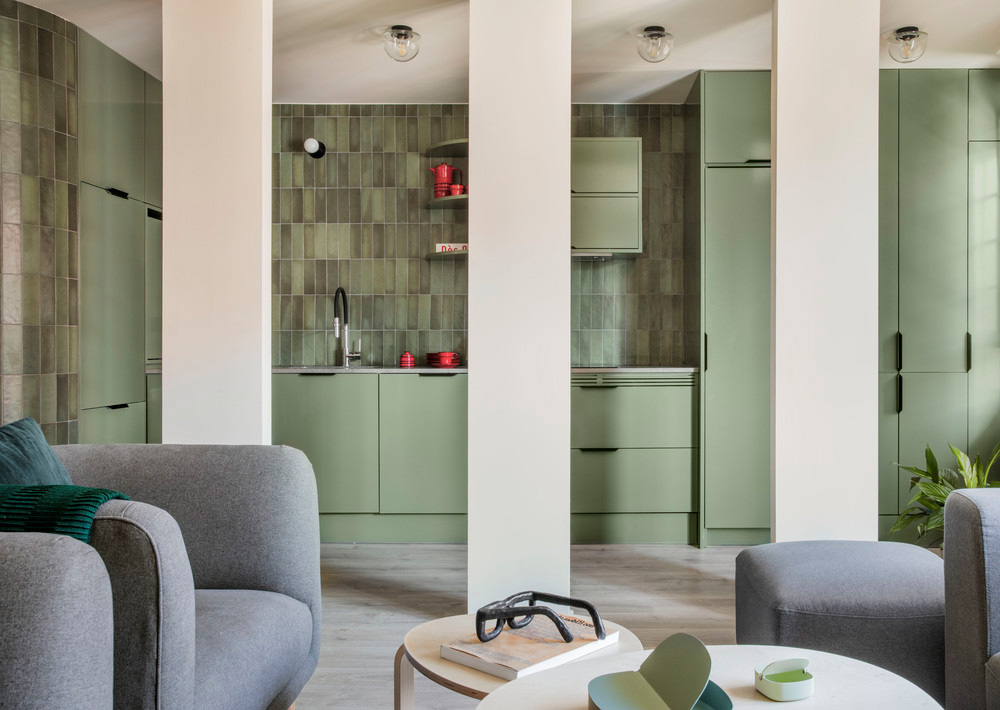 Интересные оттенки в дизайне минималистичной квартиры в Испании