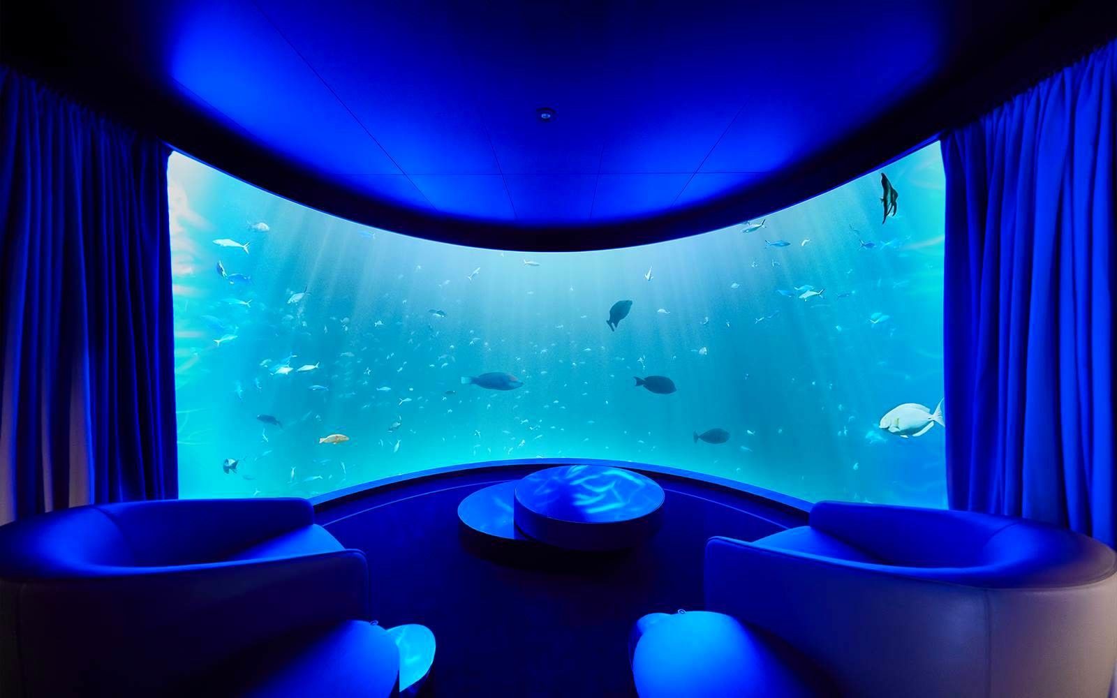 Первая в мире подводная вилла в отеле на Мальдивах