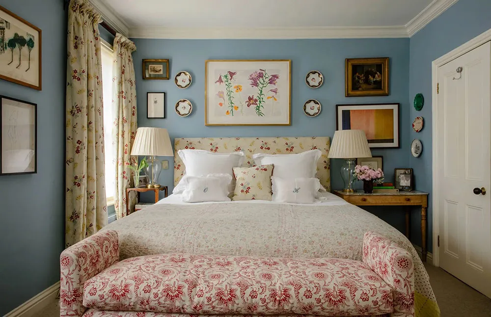 Vibrant English Classic for a Designer's Large Family Home in London - Gallery image 10