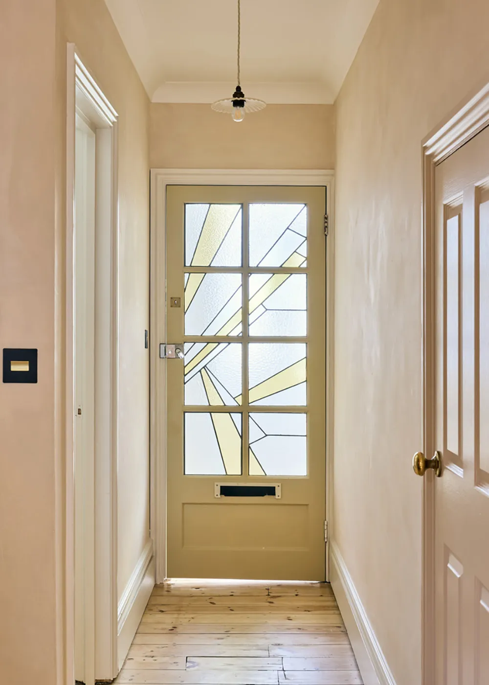 Apartment in London with Private Garden (77 sqm) - Gallery image 22