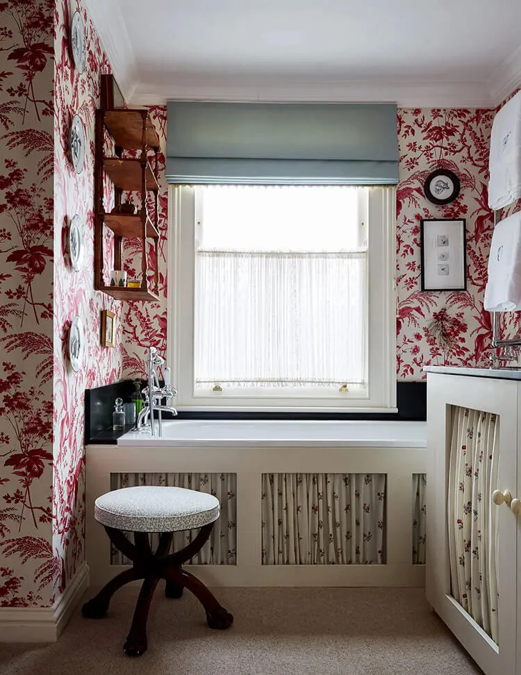 Vibrant English Classic for a Designer's Large Family Home in London - Gallery image 13