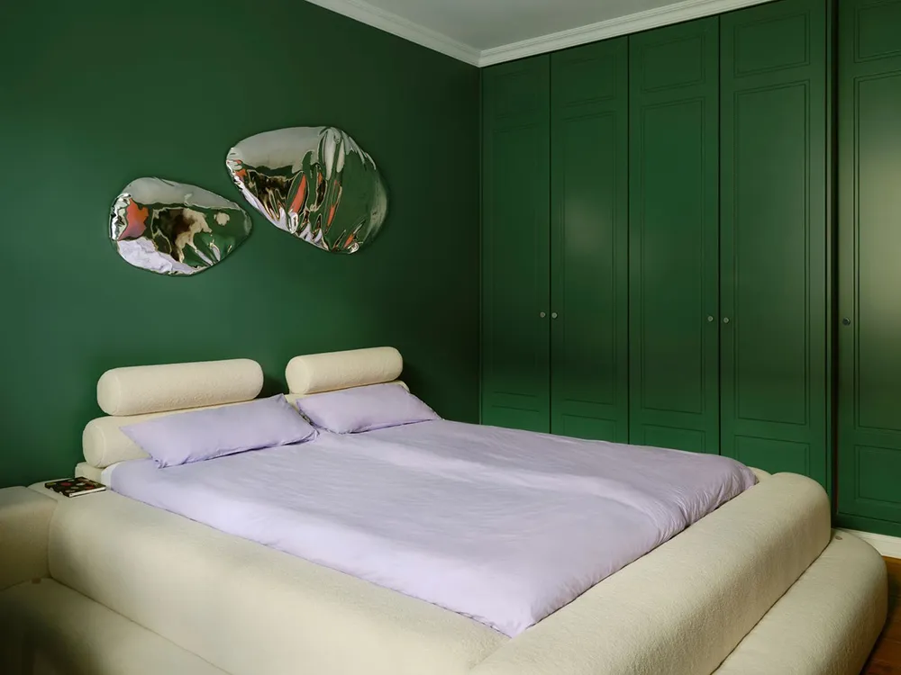 Intérieur audacieux avec un décor inhabituel pour une mannequin à Berlin - Gallery image 7