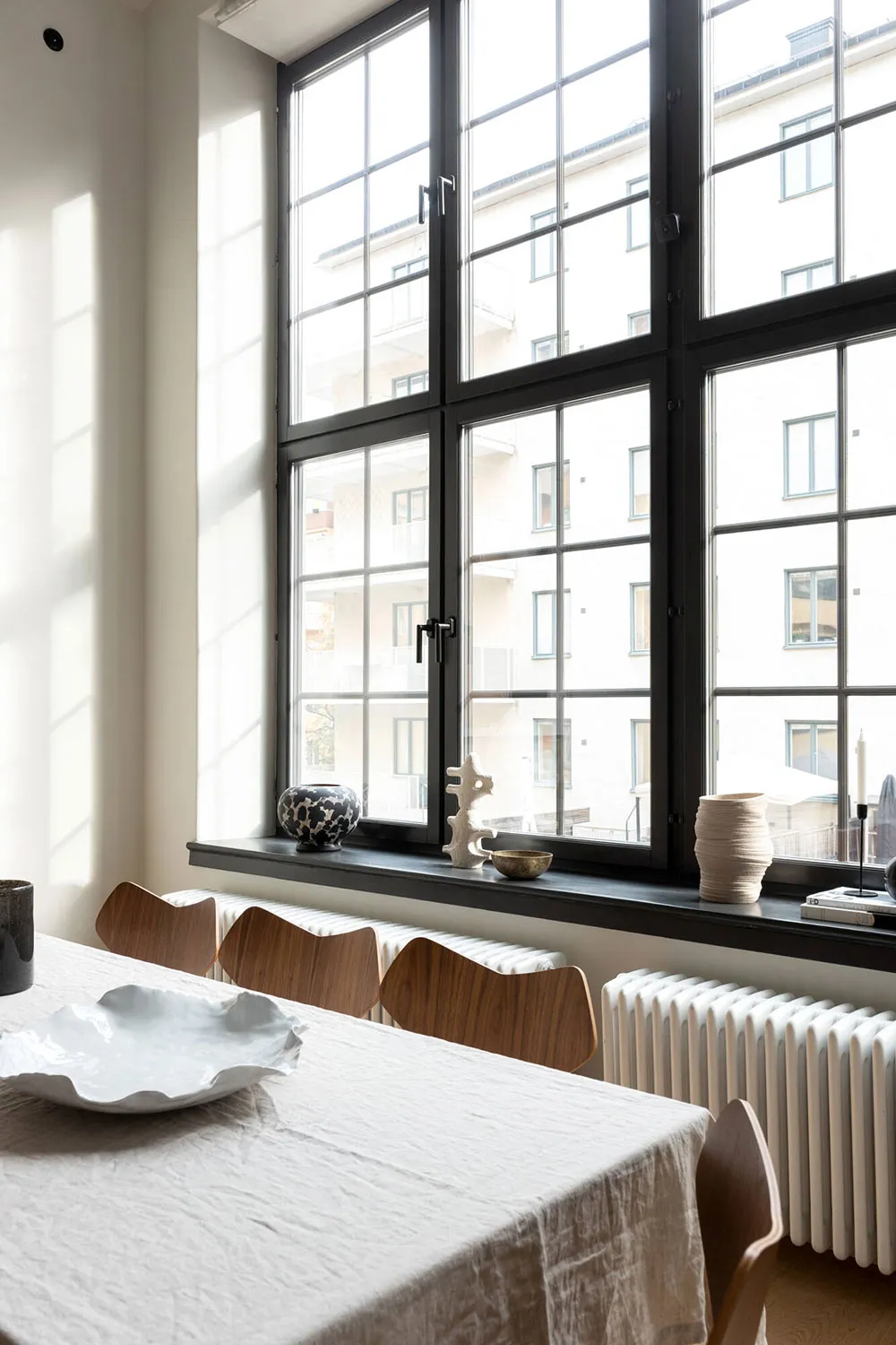 Компактний лофт із верхньою залізницею у будівлі колишньої фабрики в Стокгольмі (61 кв. м) - Gallery image 5