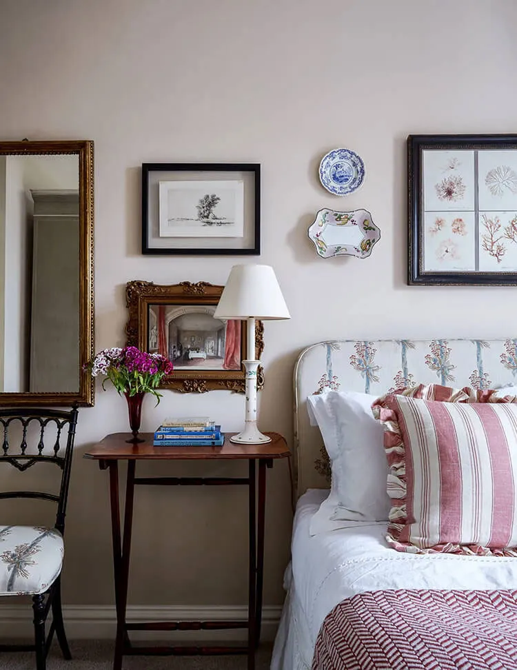 Vibrant English Classic for a Designer's Large Family Home in London - Gallery image 19