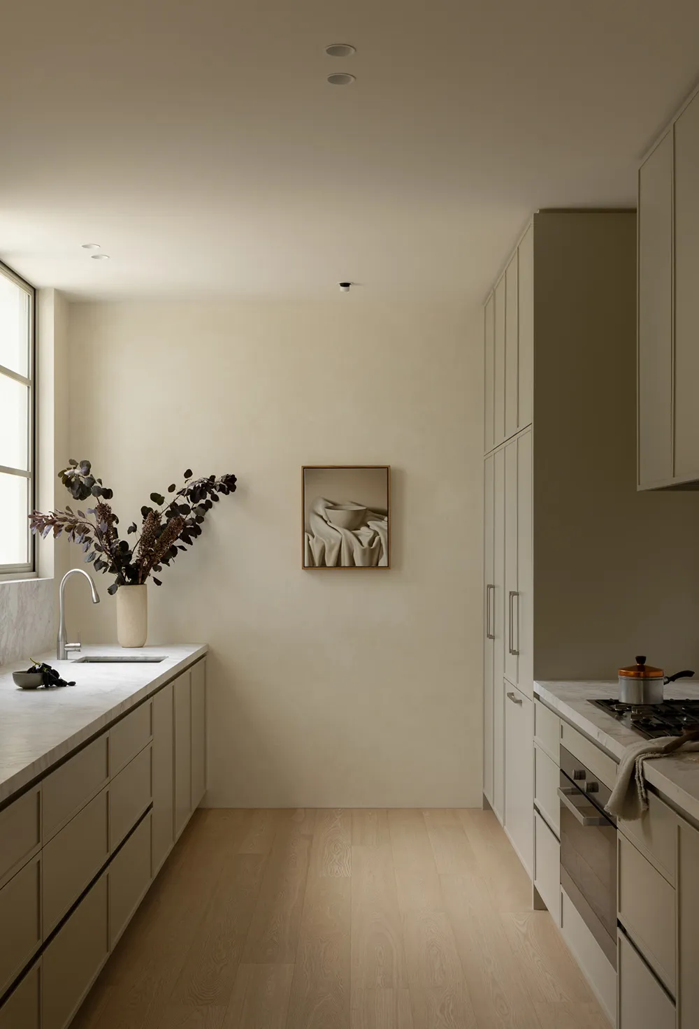 Monochrome Modern Interior of an Edwardian House in Melbourne - Gallery image 18