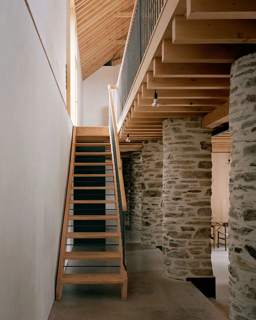 Современный дом на месте руин старинной фермы в Англии - Gallery image 10