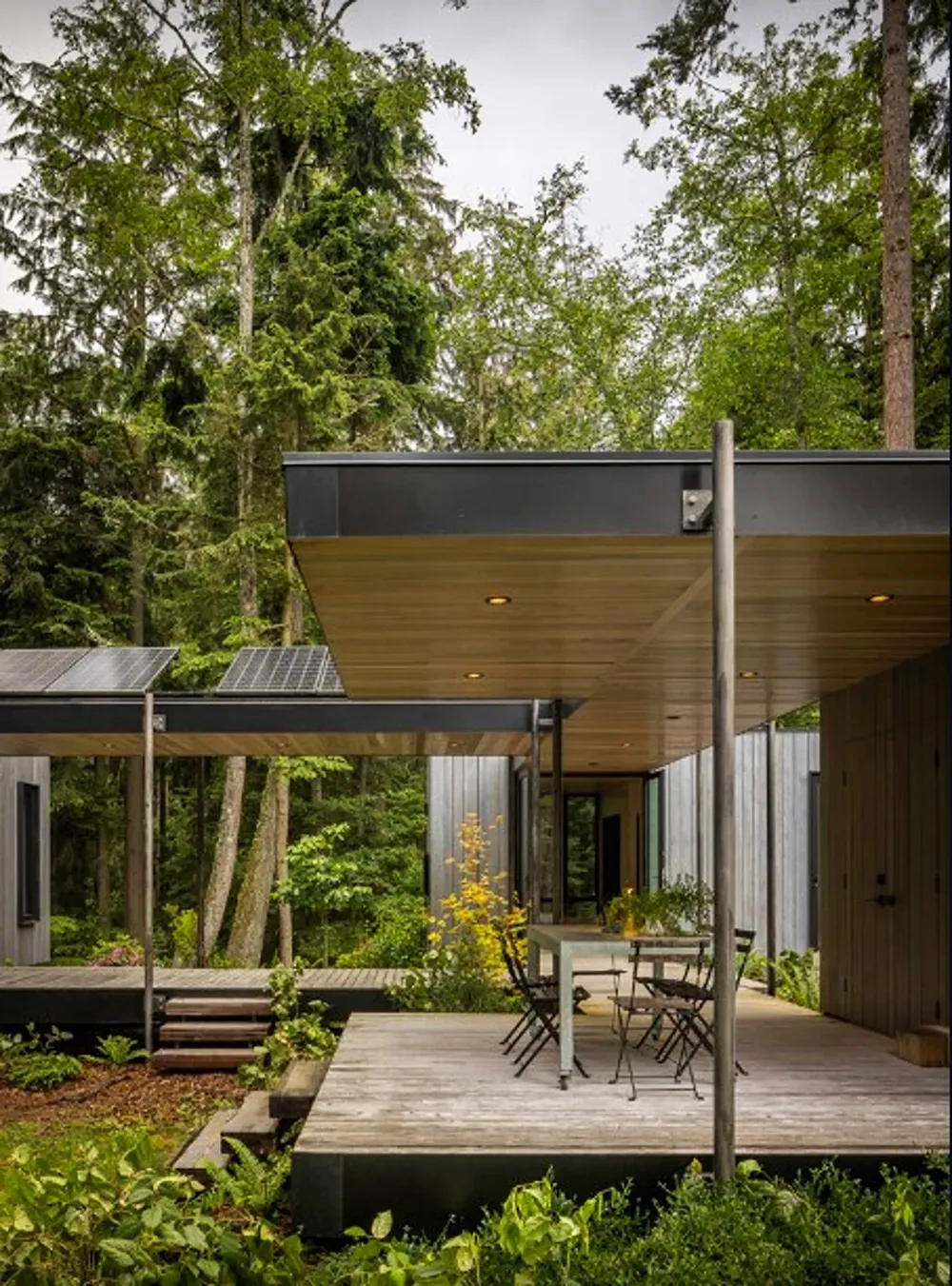 Kleines modulares Haus im Wald mit korridoren ohne wände - Gallery image 10