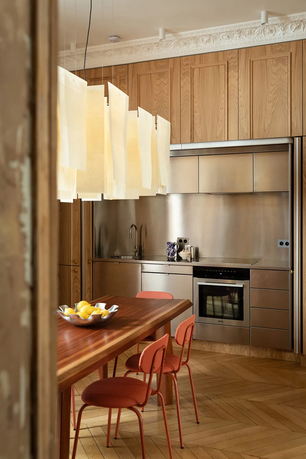 Art, Classic and Modern Design: A Splendid Apartment in Paris - Gallery image 13