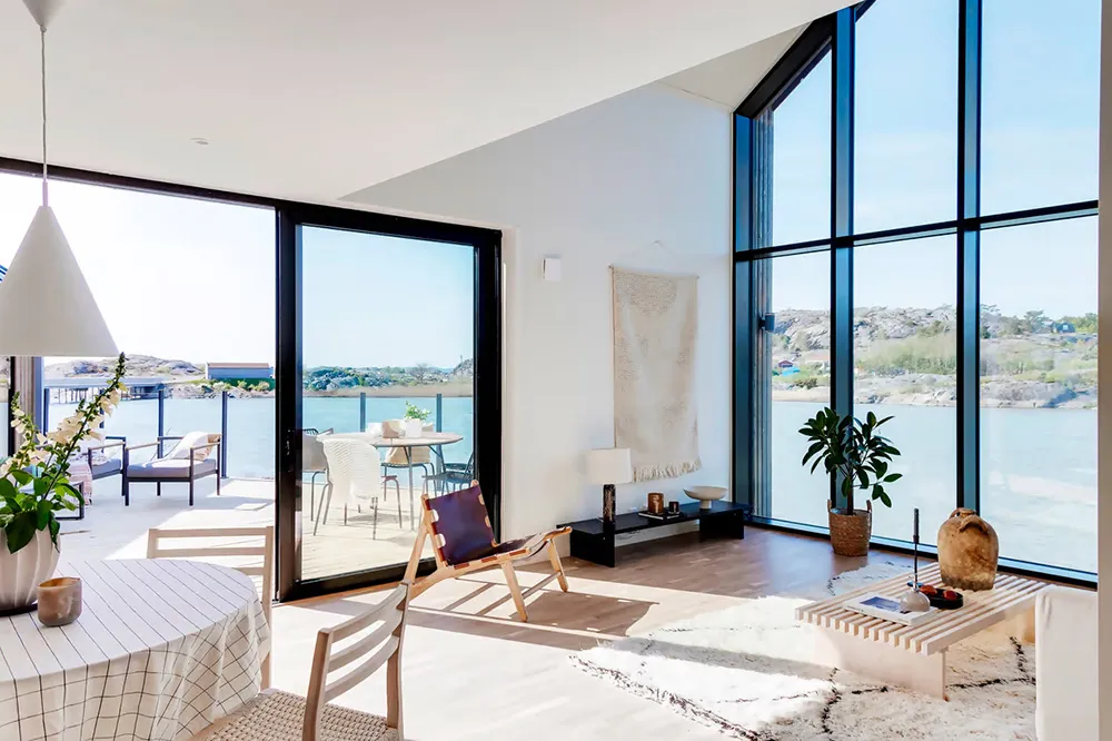 Modern Scandinavian Cottage by the Water - 4
