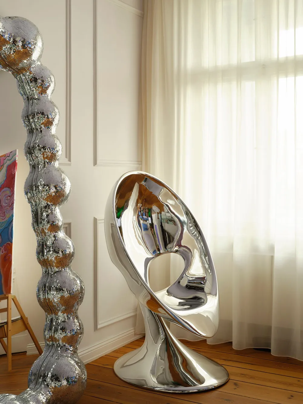 Intérieur audacieux avec un décor inhabituel pour une mannequin à Berlin - Gallery image 4