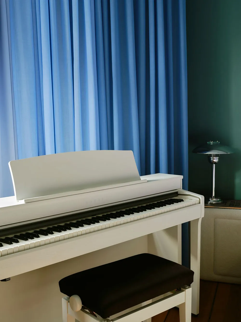 Intérieur audacieux avec un décor inhabituel pour une mannequin à Berlin - Gallery image 15