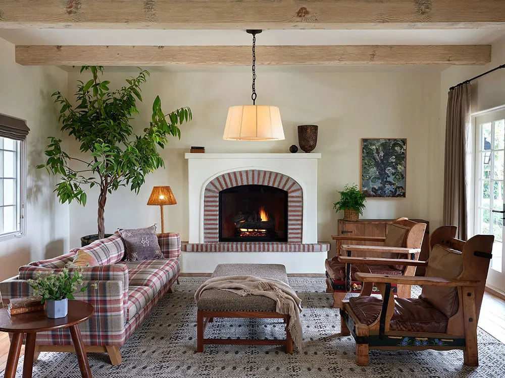 Magnifiques intérieurs de villa espagnole en Californie - Gallery image 5