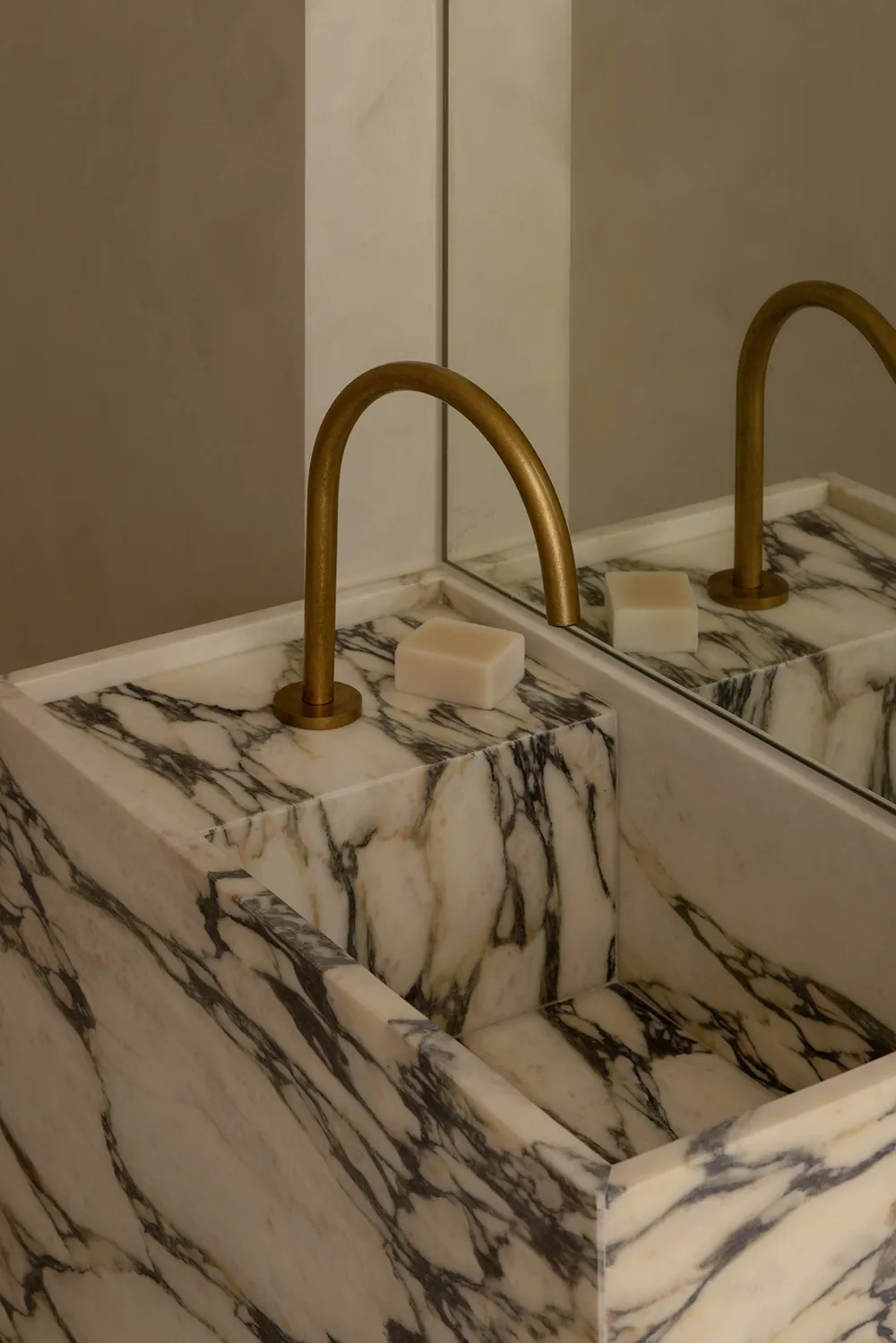 Monochrome Modern Interior of an Edwardian House in Melbourne - Gallery image 12