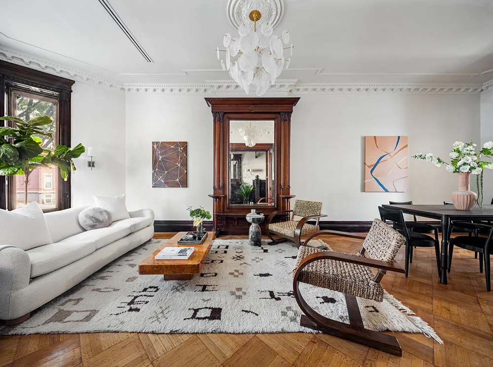 Historisches Townhouse in New York mit luxuriösen Erkerfenstern - Gallery image 2