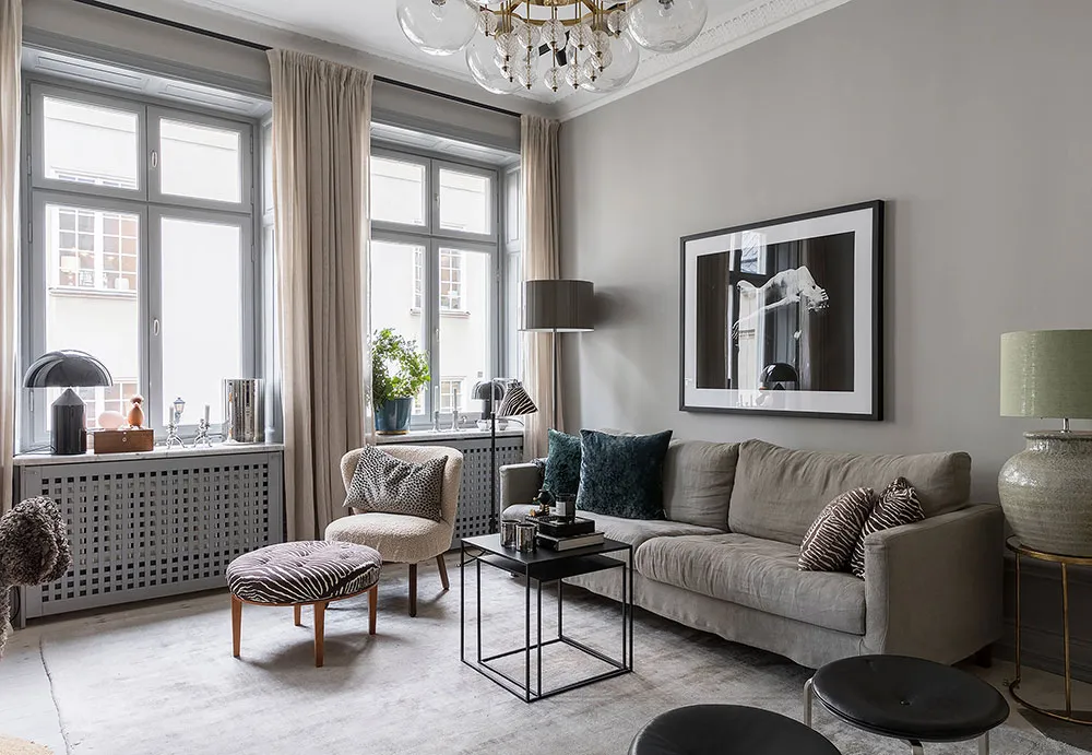 Style combiné de gris et beige dans l'interior d'une appartement à Stockholm (72 m²) - Gallery image 2