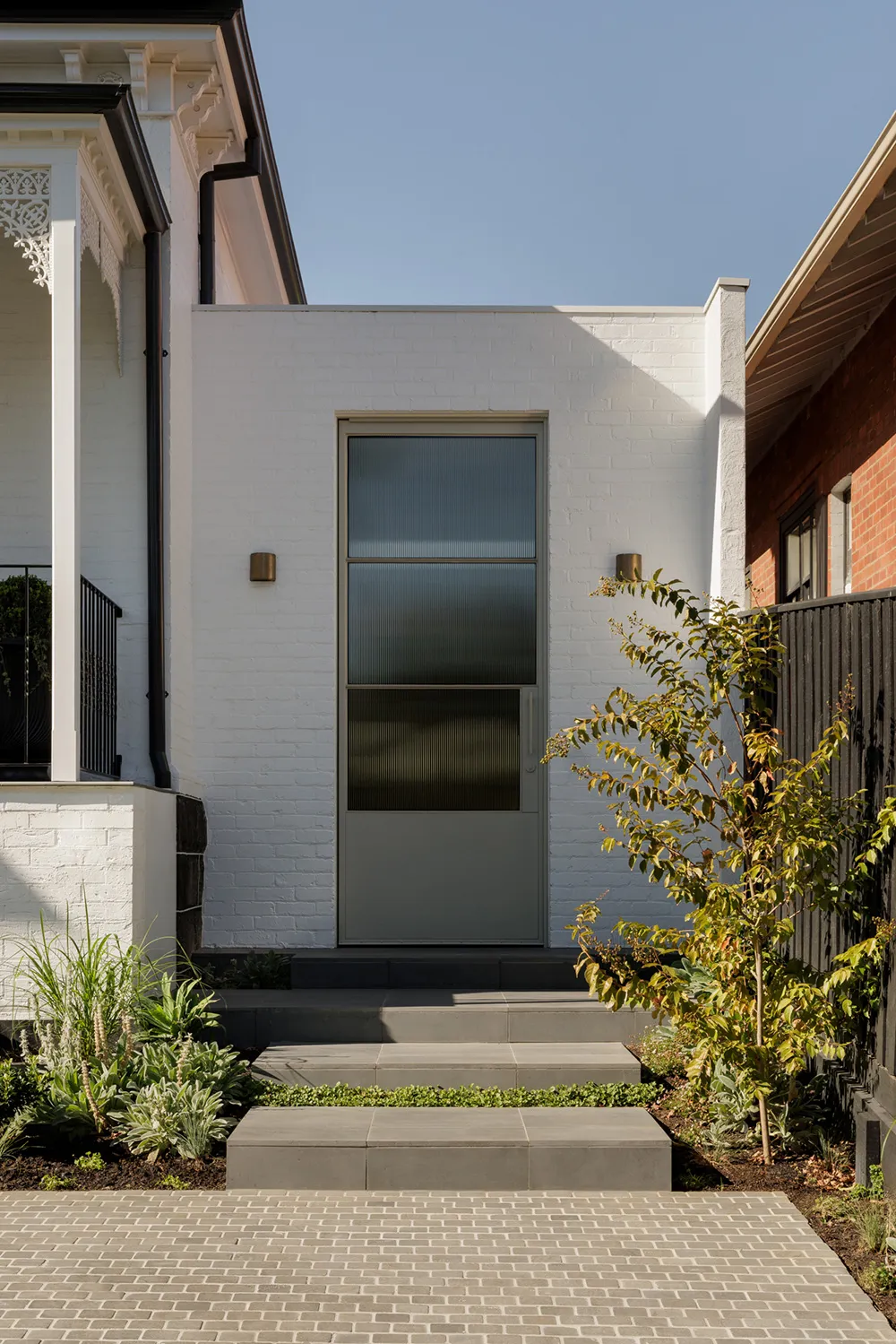 Monochrome Modern Interior of an Edwardian House in Melbourne - Gallery image 21