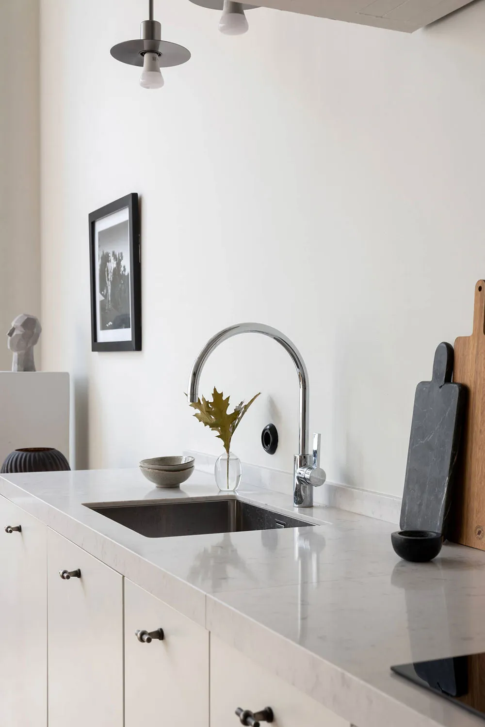 Компактний лофт із верхньою залізницею у будівлі колишньої фабрики в Стокгольмі (61 кв. м) - Gallery image 13