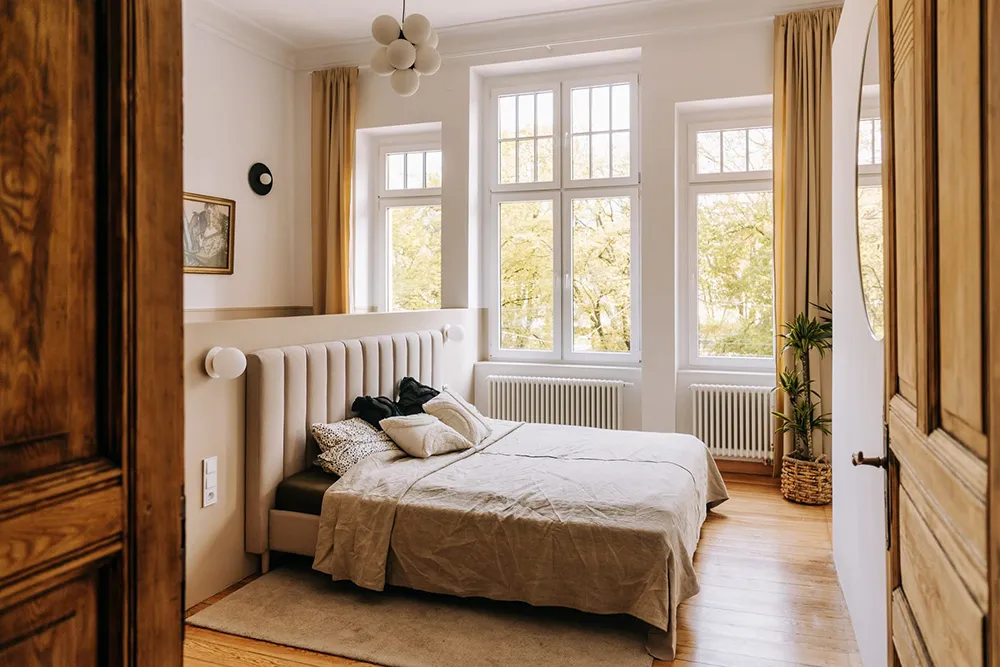 Vintage Doors and Stylish Design: Elegant Interior in Wrocław - Gallery image 7