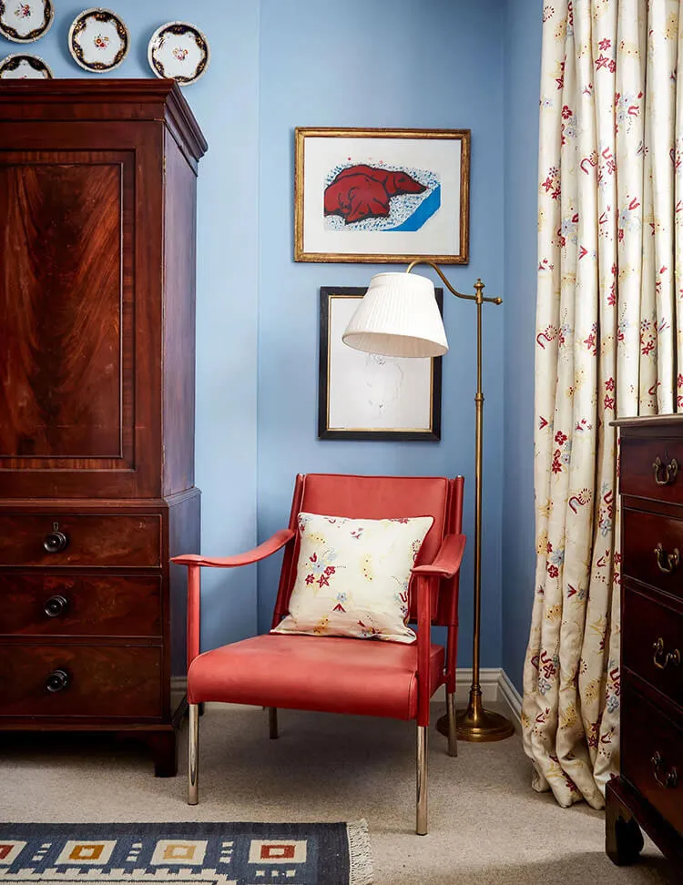 Vibrant English Classic for a Designer's Large Family Home in London - Gallery image 18