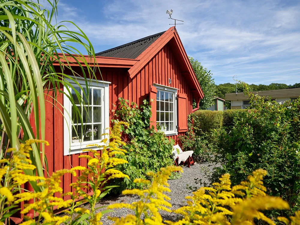 Small but very cozy Swedish cottage with updated interiors (26 sq m) - Gallery image 26