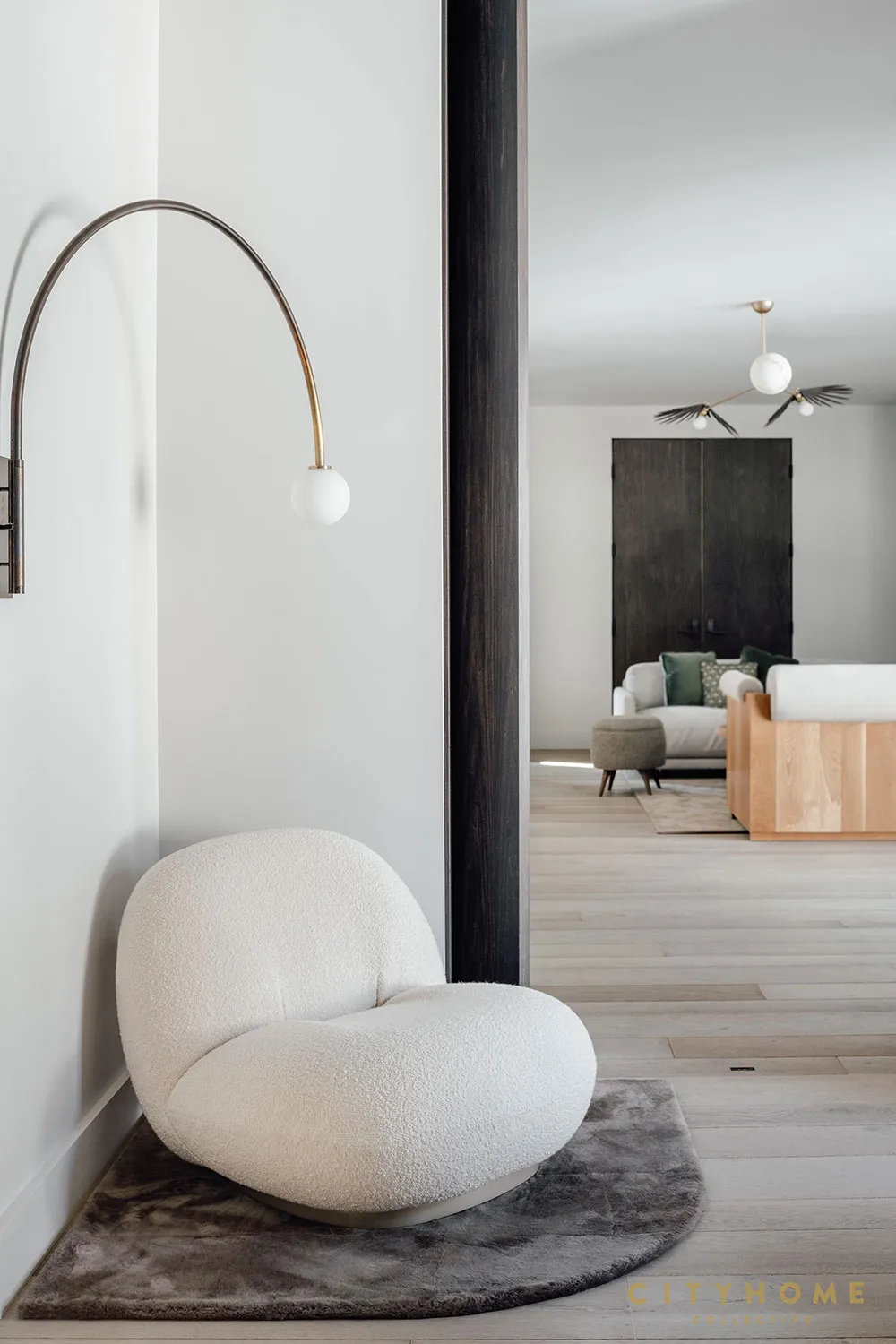 Elegancia ligera californiana en el diseño de casa en Texas - Gallery image 13