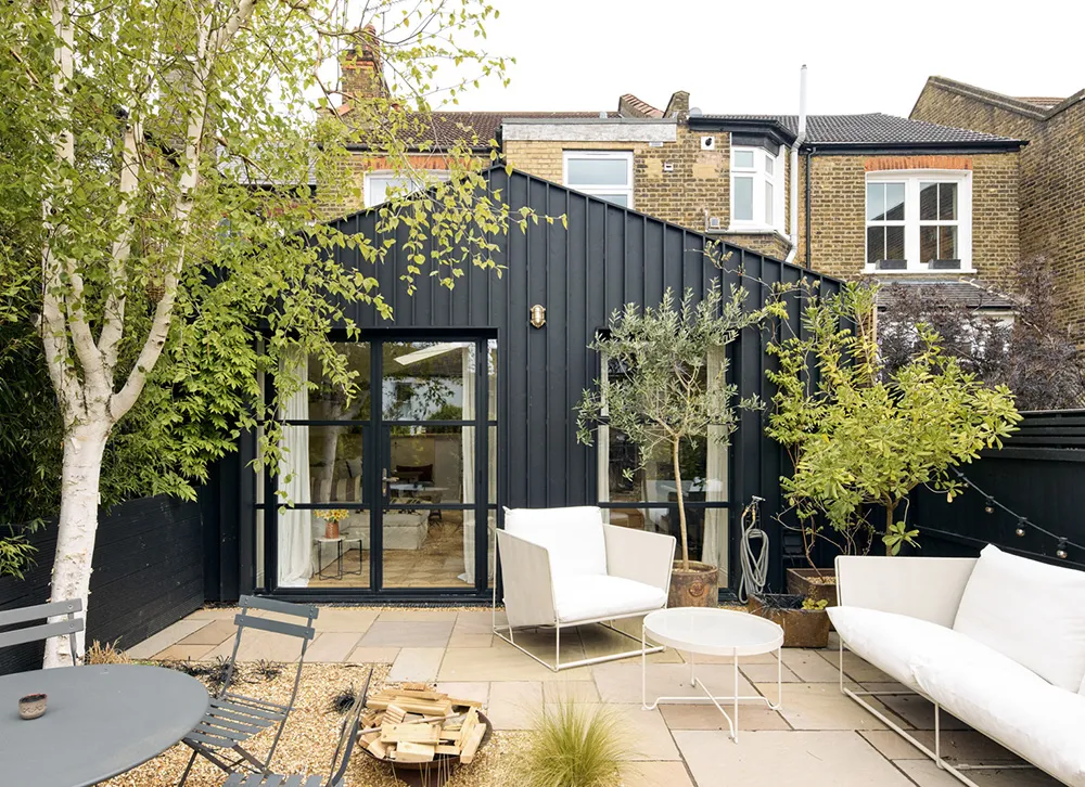 Apartment in London with Private Garden (77 sqm) - Gallery image 3