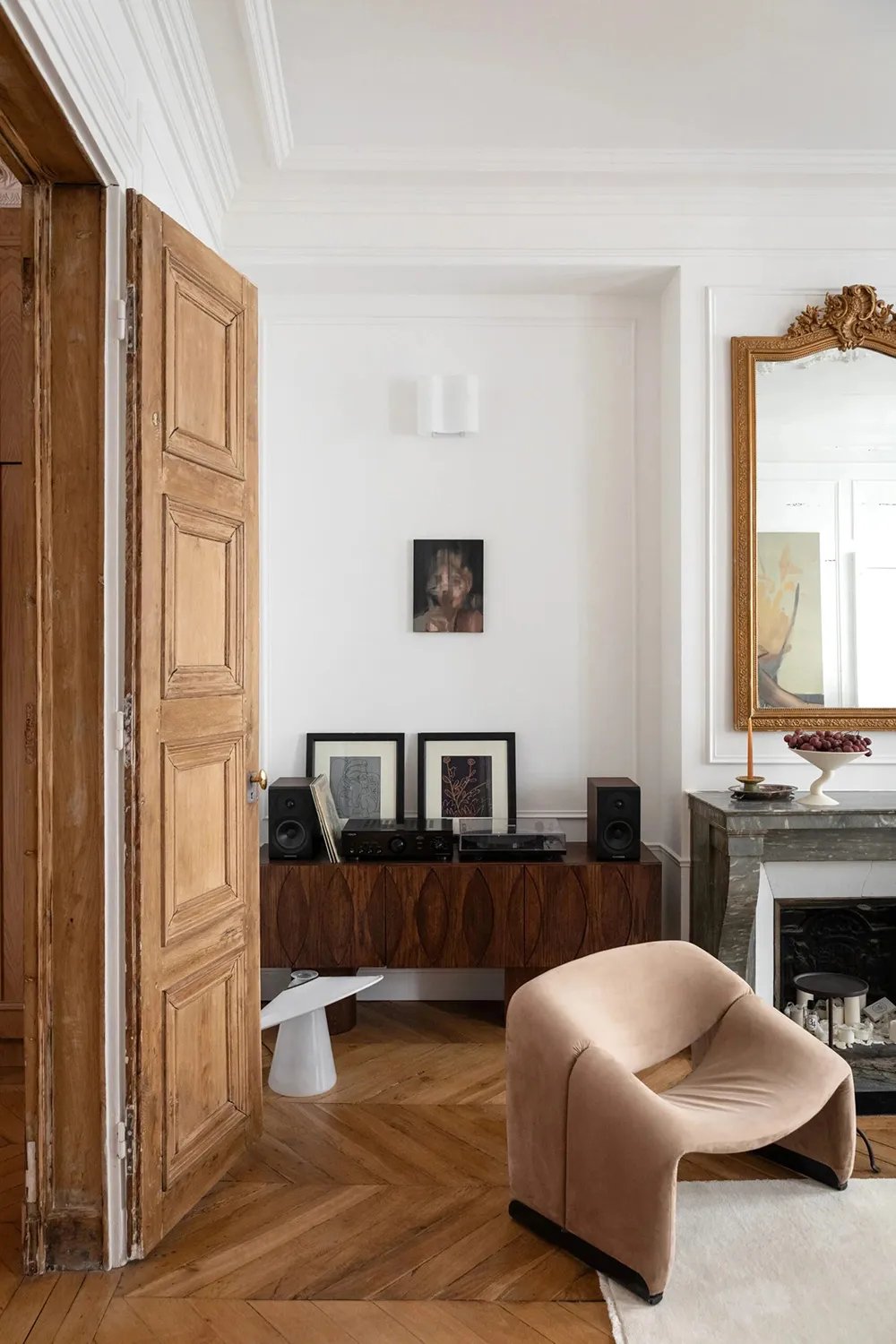 Art, Classic and Modern Design: A Splendid Apartment in Paris - Gallery image 5