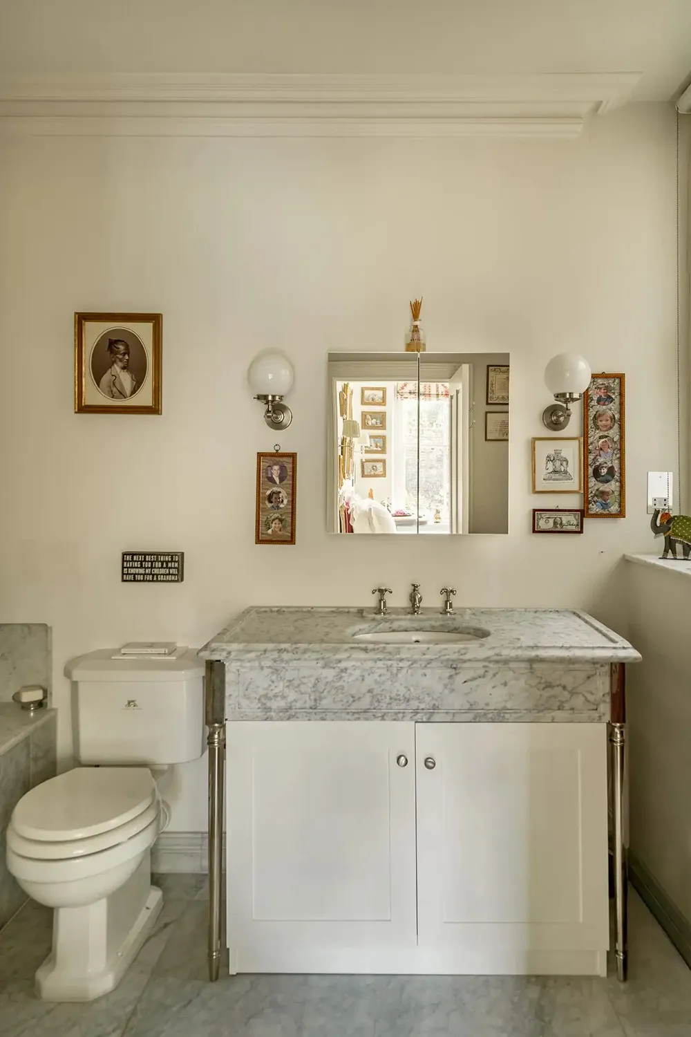 Interior inglés acogedor con pinturas en el centro de Londres - Gallery image 7