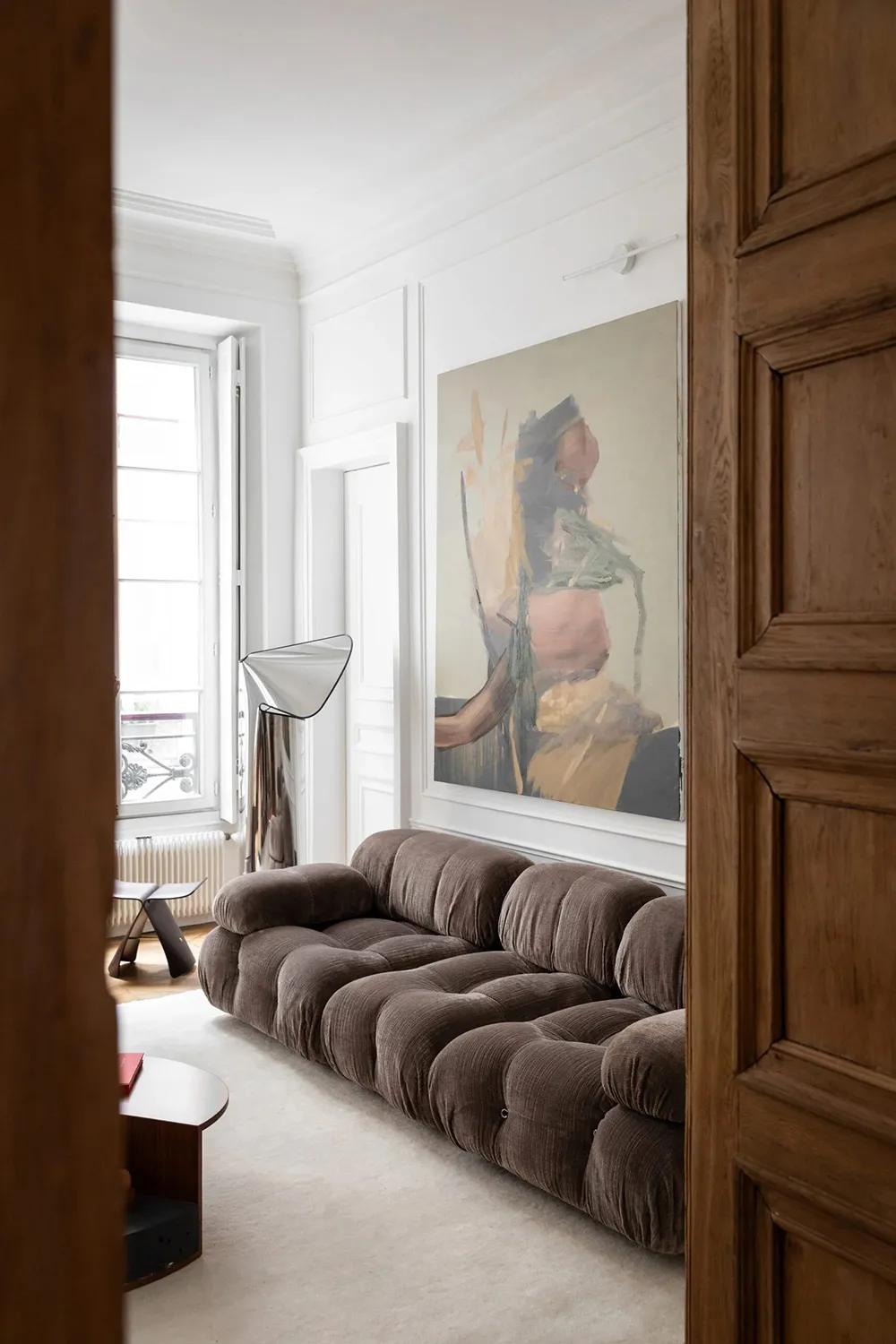 Art, Classic and Modern Design: A Splendid Apartment in Paris - Gallery image 3