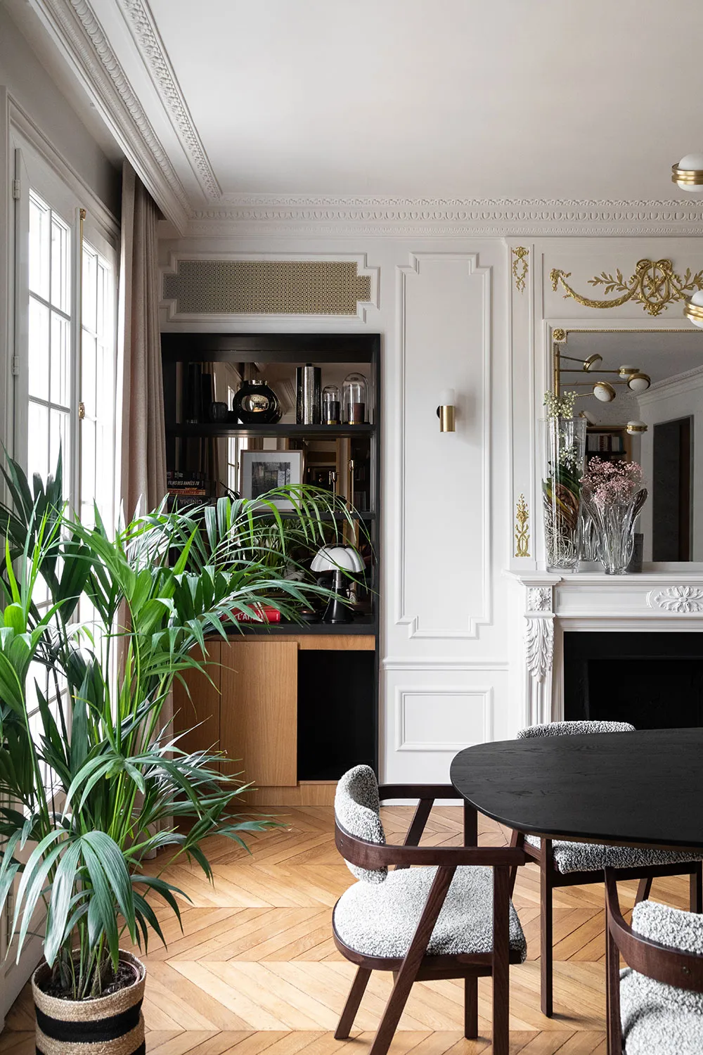 Charmante appartement parisien avec un décor moderne élégant - Gallery image 1