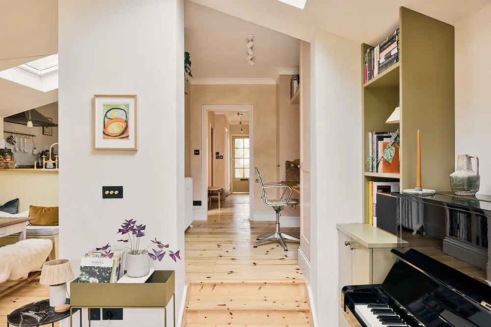 Apartment in London with Private Garden (77 sqm) - Gallery image 14