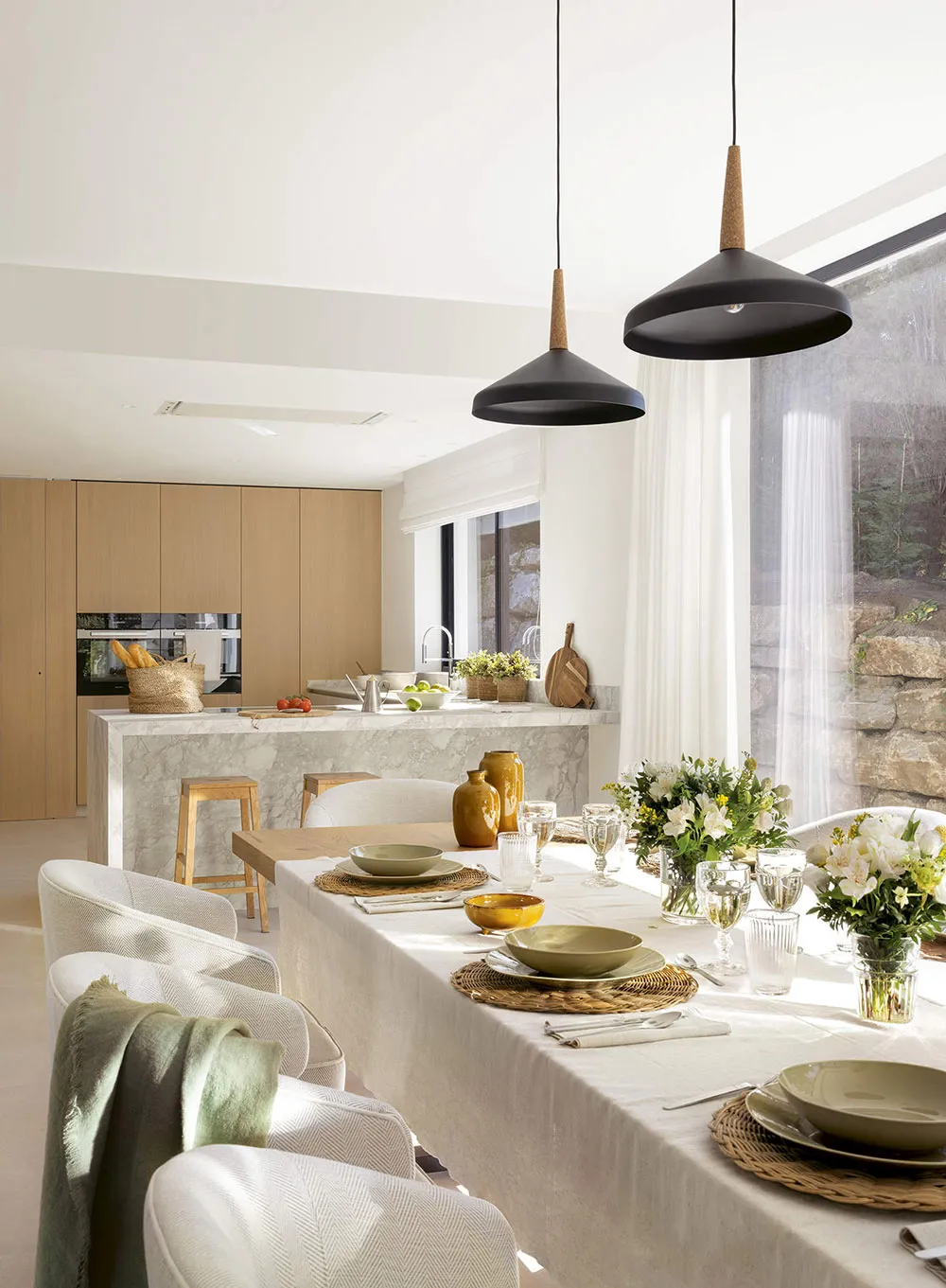 Magnifique intérieur blanc d'une villa de plage avec piscine à Malaga - Gallery image 5