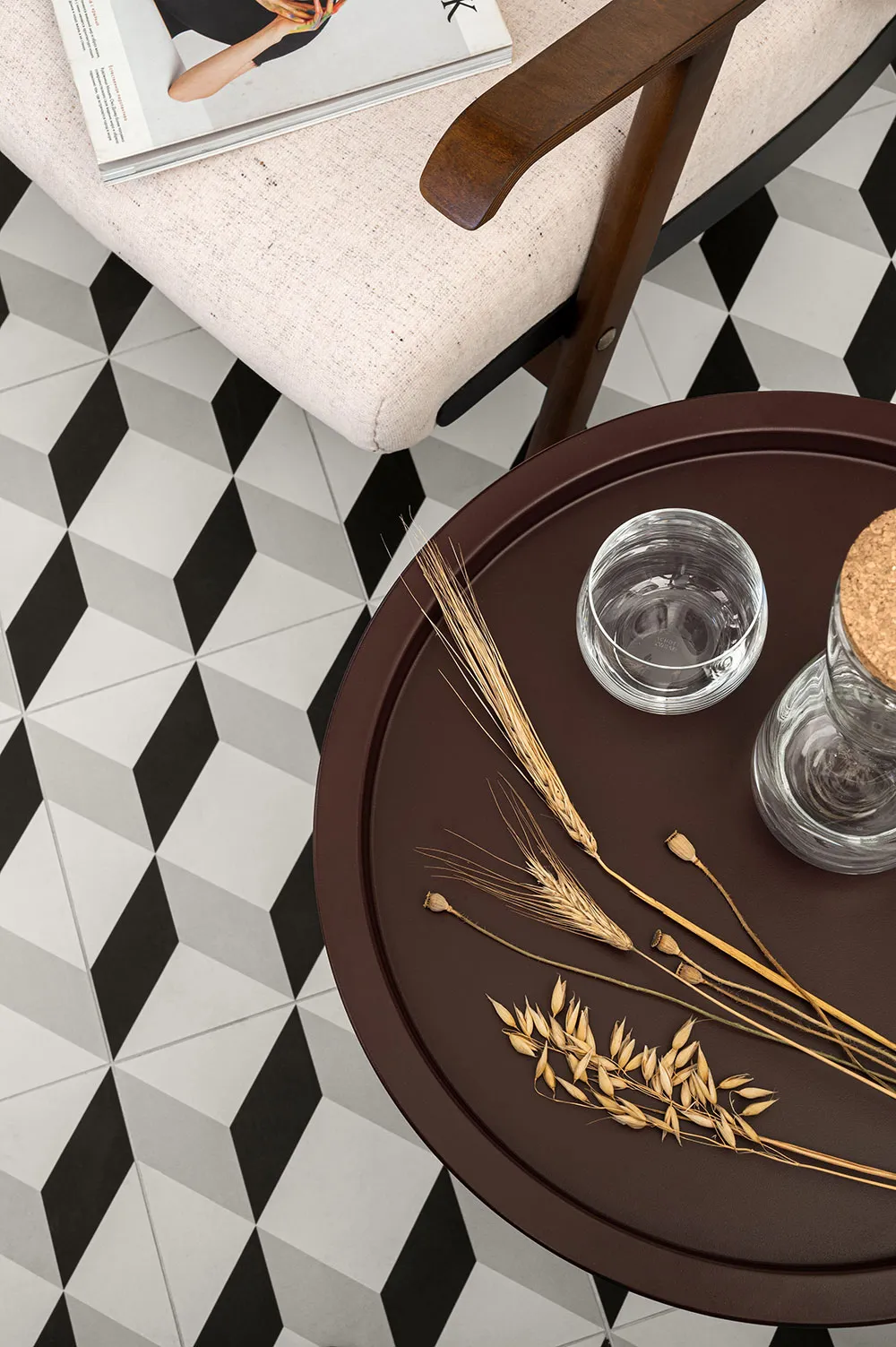 Minimalismus mit bunter Möbel: Wohnung in Kiew - Gallery image 30