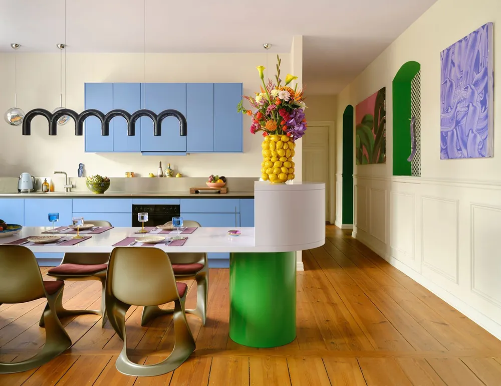 Intérieur audacieux avec un décor inhabituel pour une mannequin à Berlin - Gallery image 5