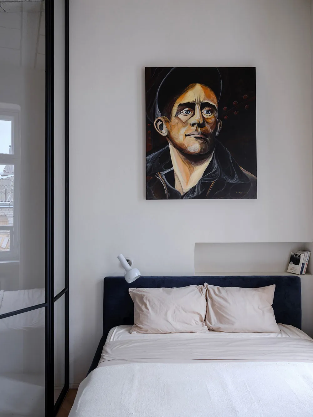 Interiores con nostalgia: apartamento de un director cinematográfico en el corazón de Kiev - Gallery image 13