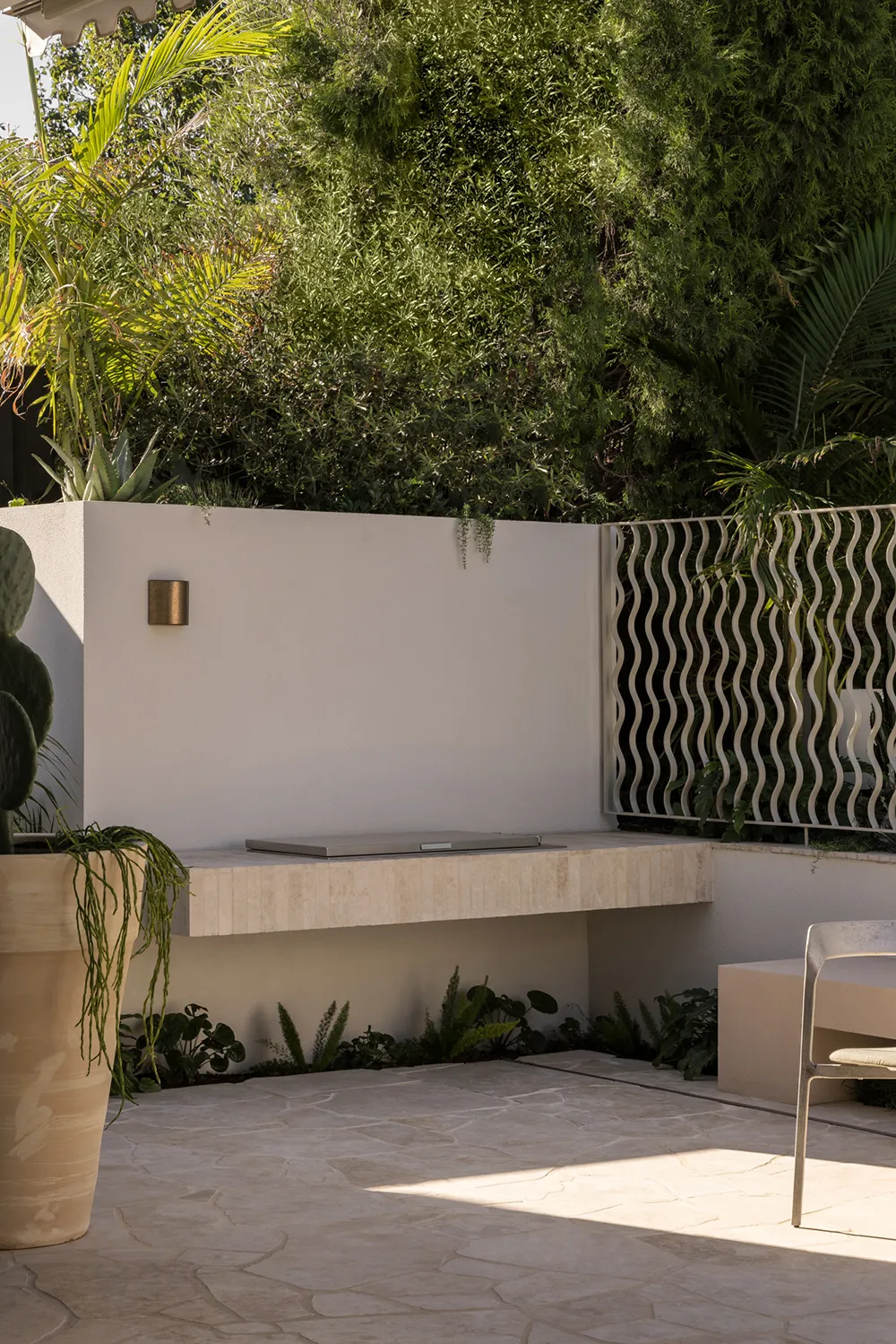 Monochrome Modern Interior of an Edwardian House in Melbourne - Gallery image 22