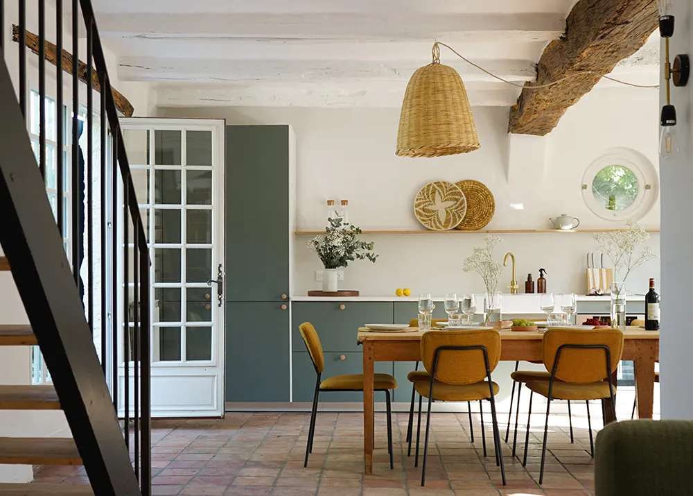 Charmant cottage historique en France avec des intérieurs modernes et lumineux - Gallery image 5