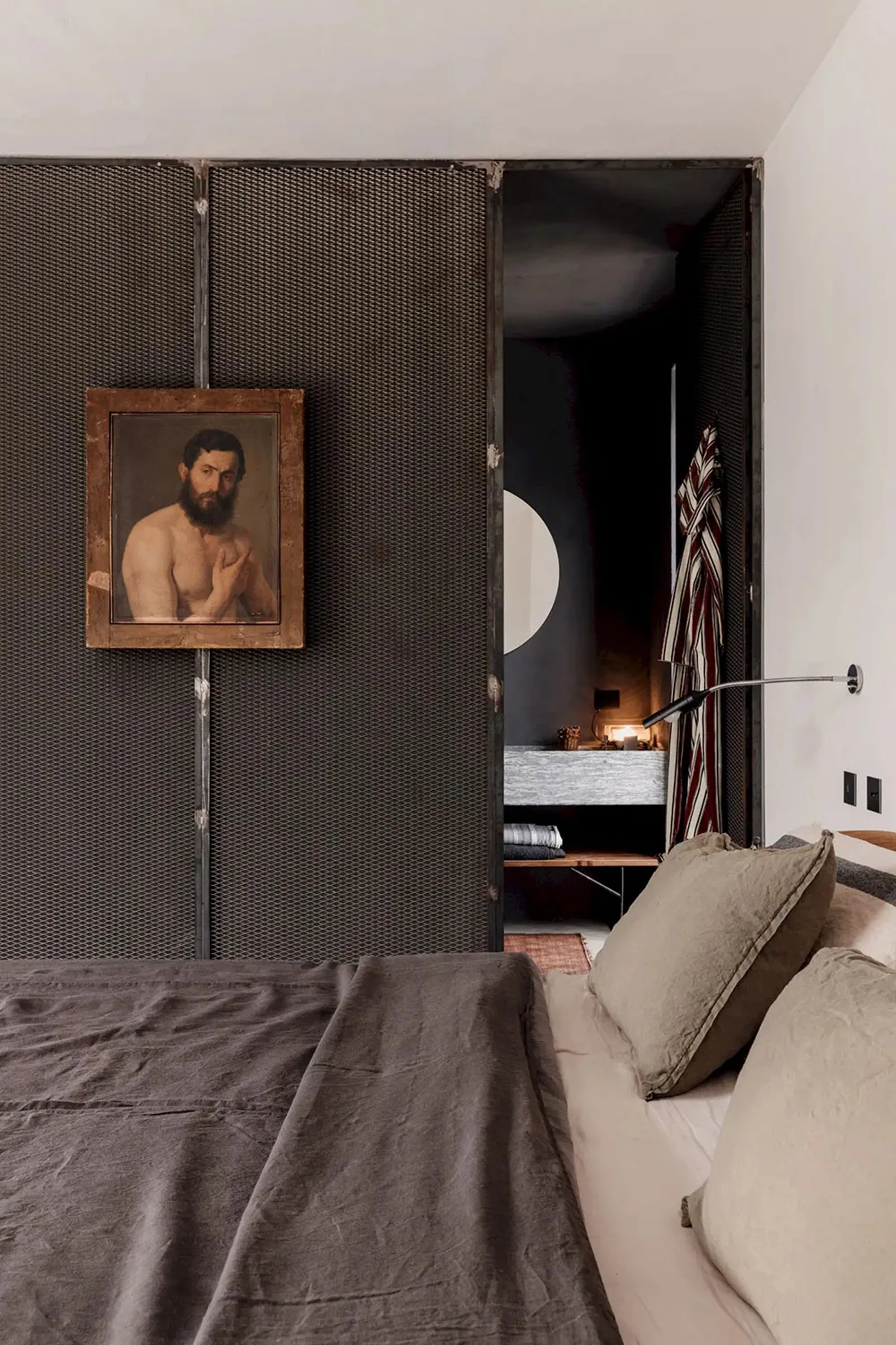 Summer Villa of a Collector in Italy - Gallery image 3