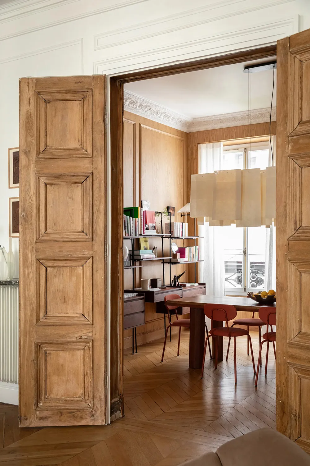 Art, Classic and Modern Design: A Splendid Apartment in Paris - Gallery image 8