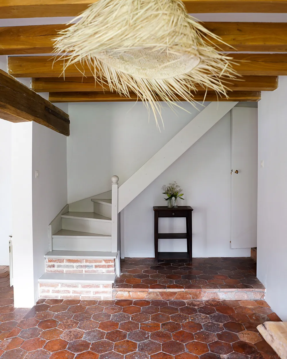 Charmant cottage historique en France avec des intérieurs modernes et lumineux - Gallery image 7