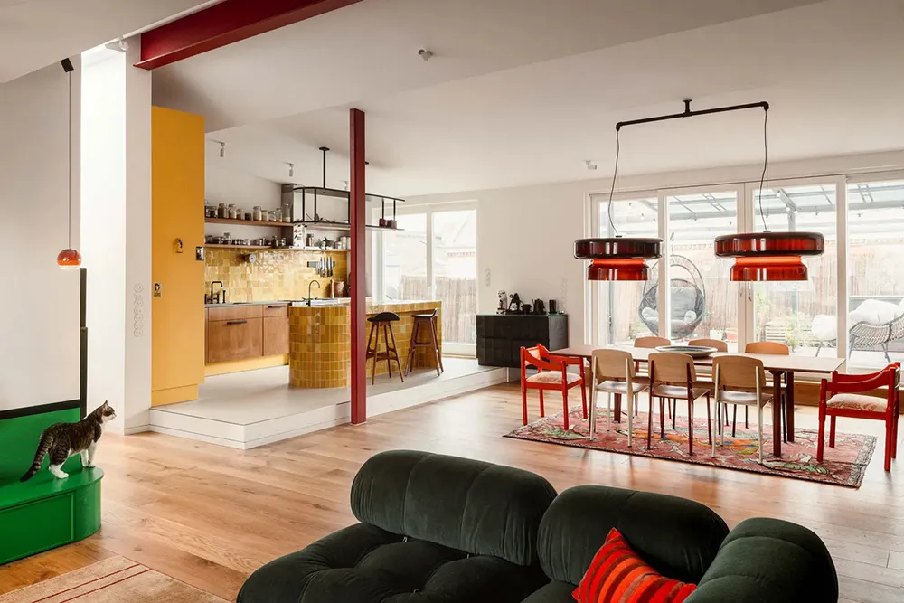 色彩という感情の言語:ベルリンにあるエクレティックなロフト - Gallery image 2