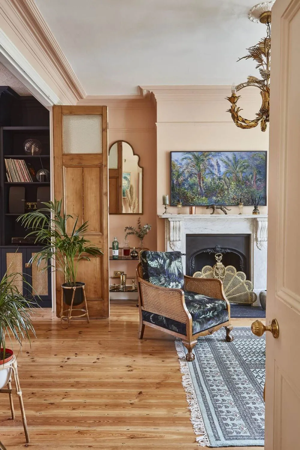 Living Plants, Rural Motifs and Beautiful Garden: Fresh Interior in London - Gallery image 12